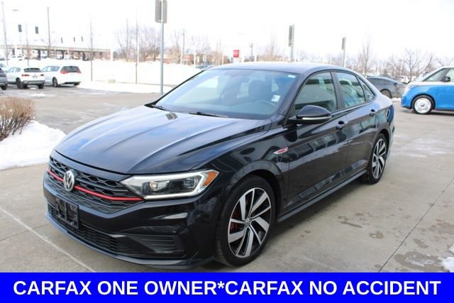 Used 2019 Volkswagen Jetta GLI image 3