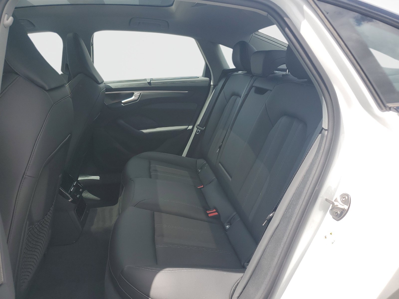 New 2026 Audi A6 Premium Plus AWD/4WD image 14