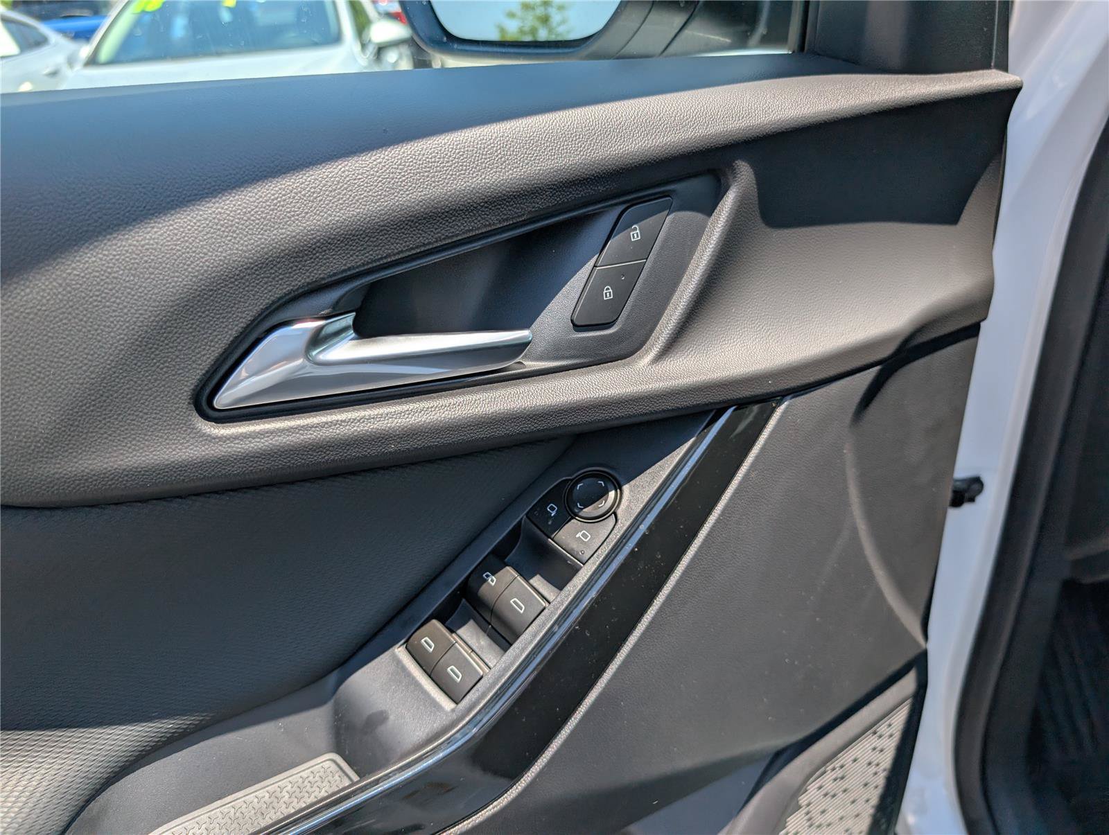 New 2026 Chevrolet Equinox LT FWD image 15
