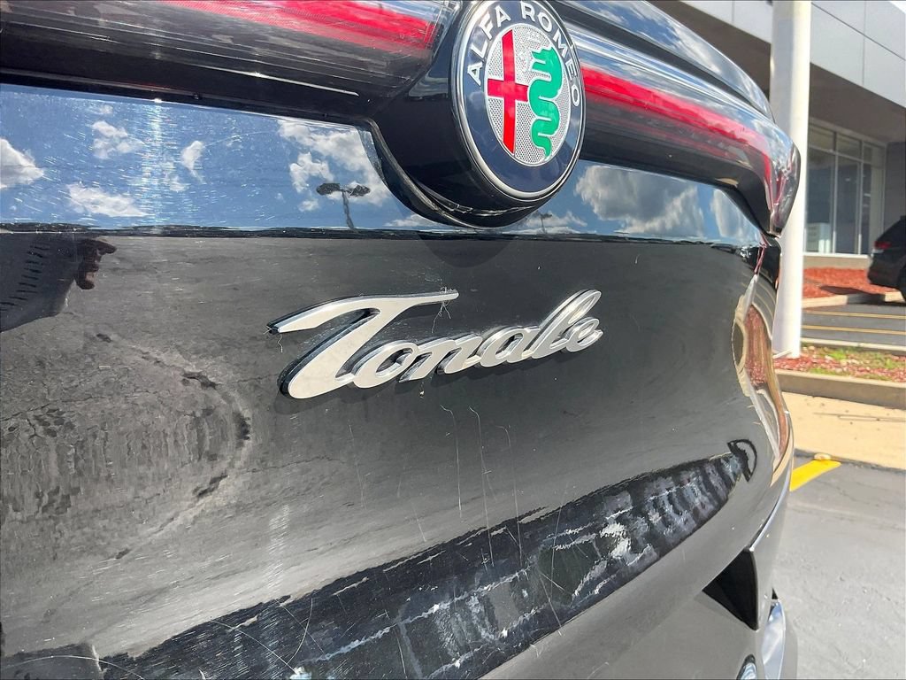 Used 2024 Alfa Romeo Tonale Ti w/ Premium Interior Package AWD/4WD image 23