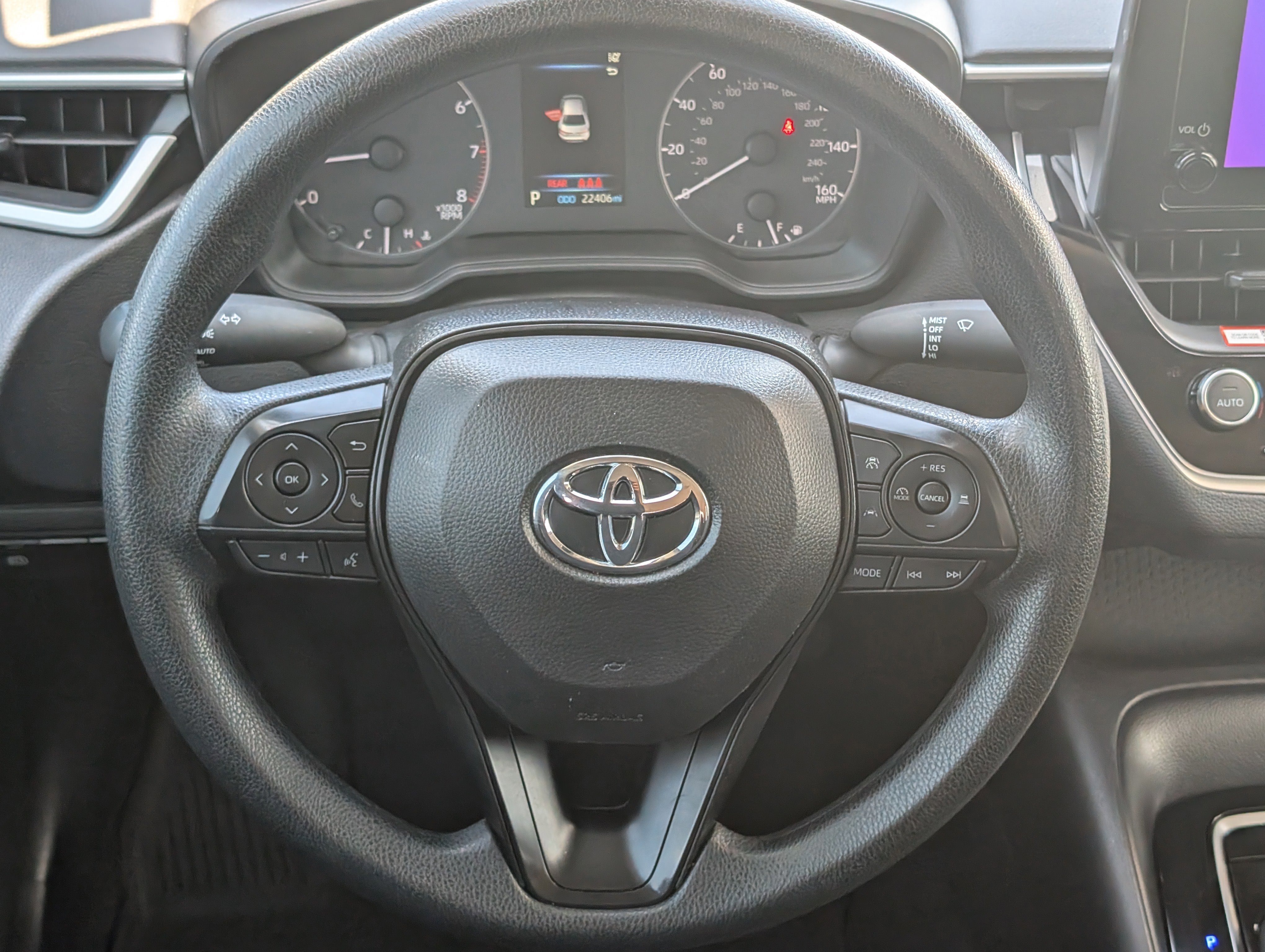 Certified 2025 Toyota Corolla LE FWD image 14