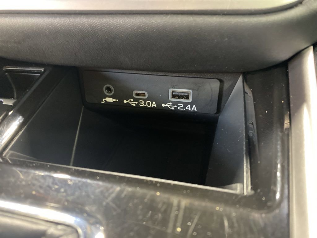 Used 2023 Subaru Outback Limited image 29
