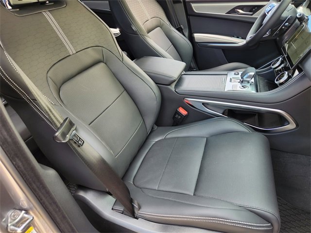 Used 2026 Jaguar F-PACE R-Dynamic S image 11