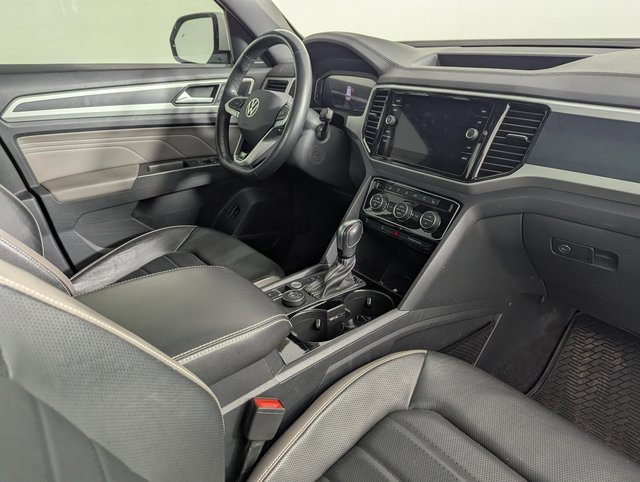 Used 2023 Volkswagen Atlas Cross Sport SEL Premium R-Line image 23