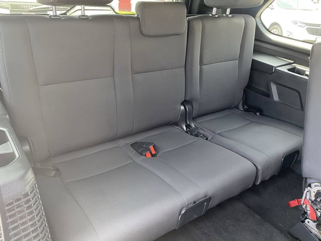 Certified 2025 Toyota Sequoia SR5 AWD/4WD image 18