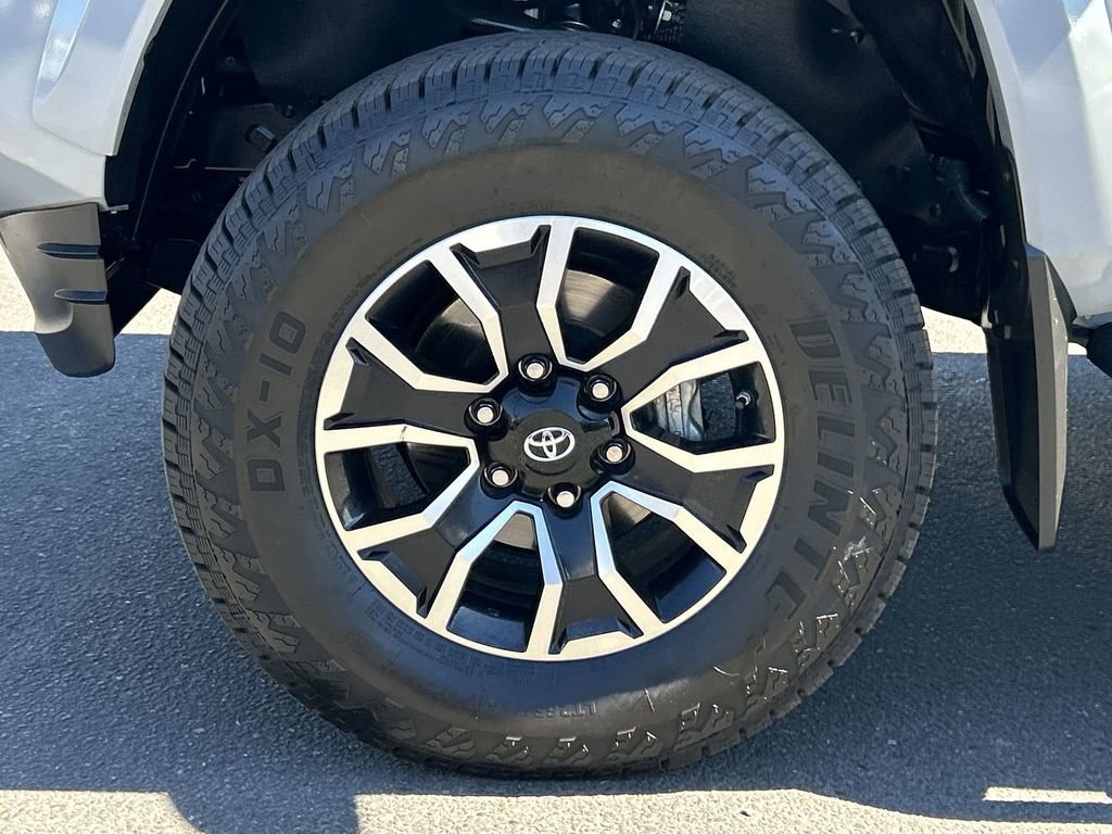 Used 2021 Toyota Tacoma TRD Sport image 32