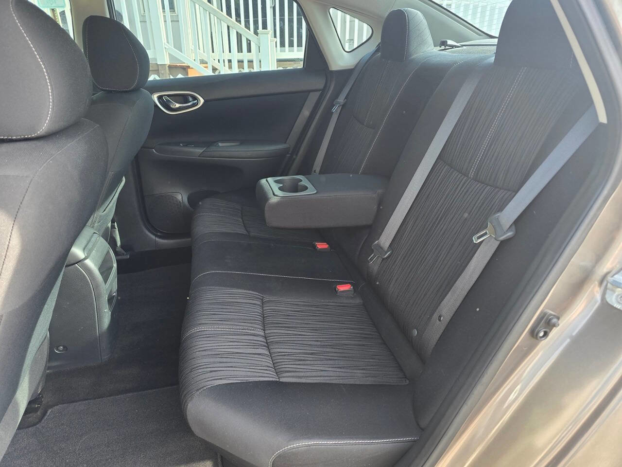 Used 2017 Nissan Sentra SV FWD image 19