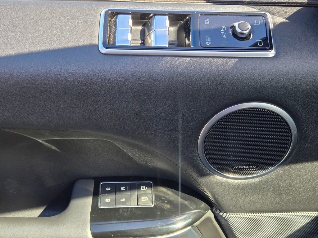 Used 2022 Land Rover Range Rover Sport HSE Silver Edition image 27