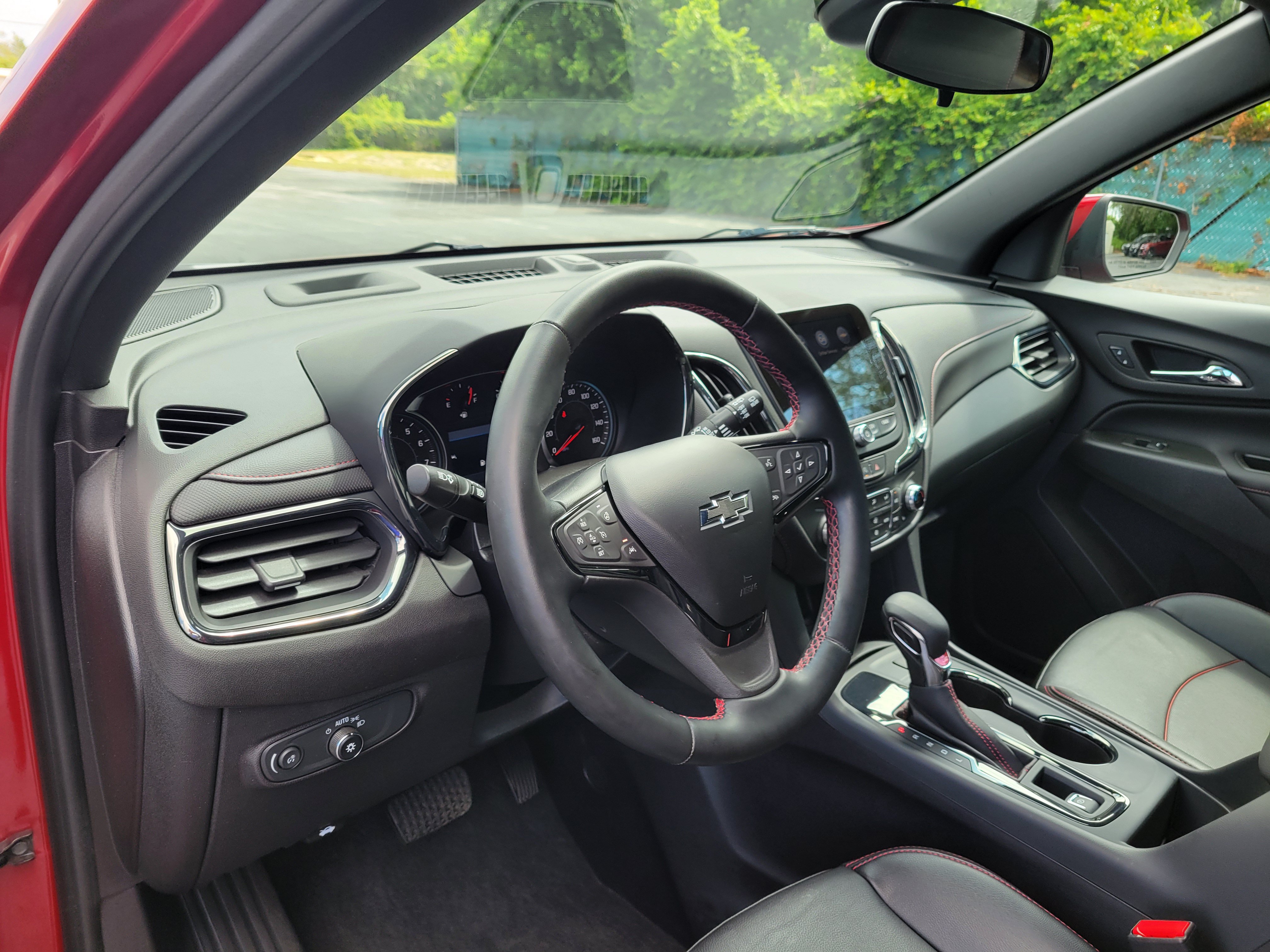 Certified 2024 Chevrolet Equinox RS w/ RS Leather Package FWD image 29