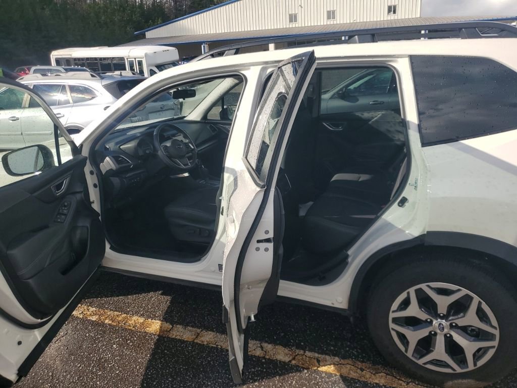 Used 2024 Subaru Forester Premium image 10