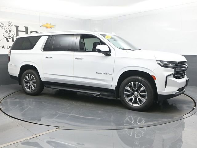 Used 2023 Chevrolet Suburban LT w/ LT Signature Plus Package AWD/4WD image 6