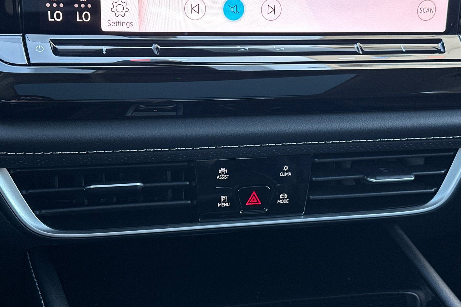 New 2026 Volkswagen Atlas SE AWD/4WD image 19