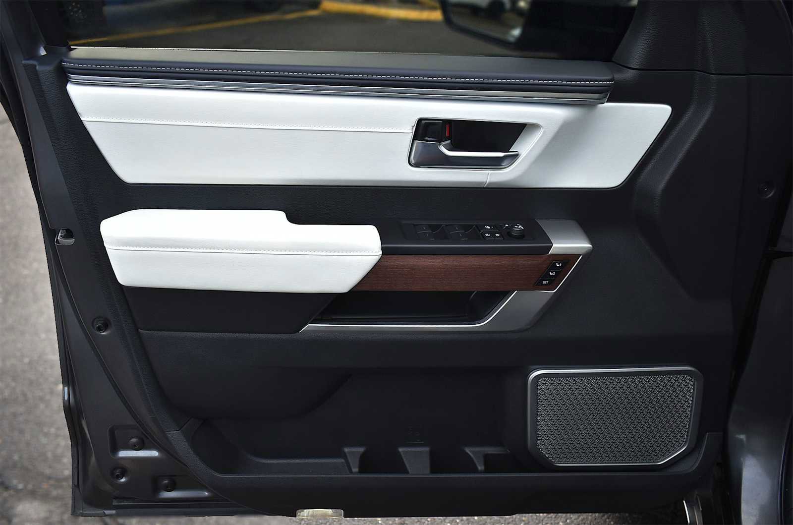 Used 2024 Toyota Tundra Capstone image 31