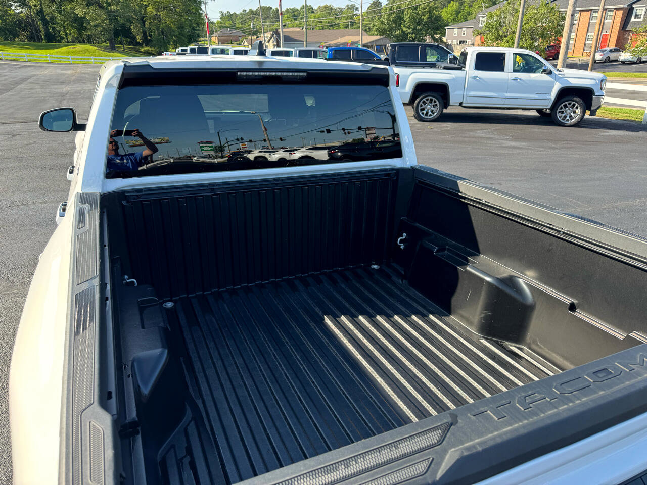 Used 2024 Toyota Tacoma SR5 image 9
