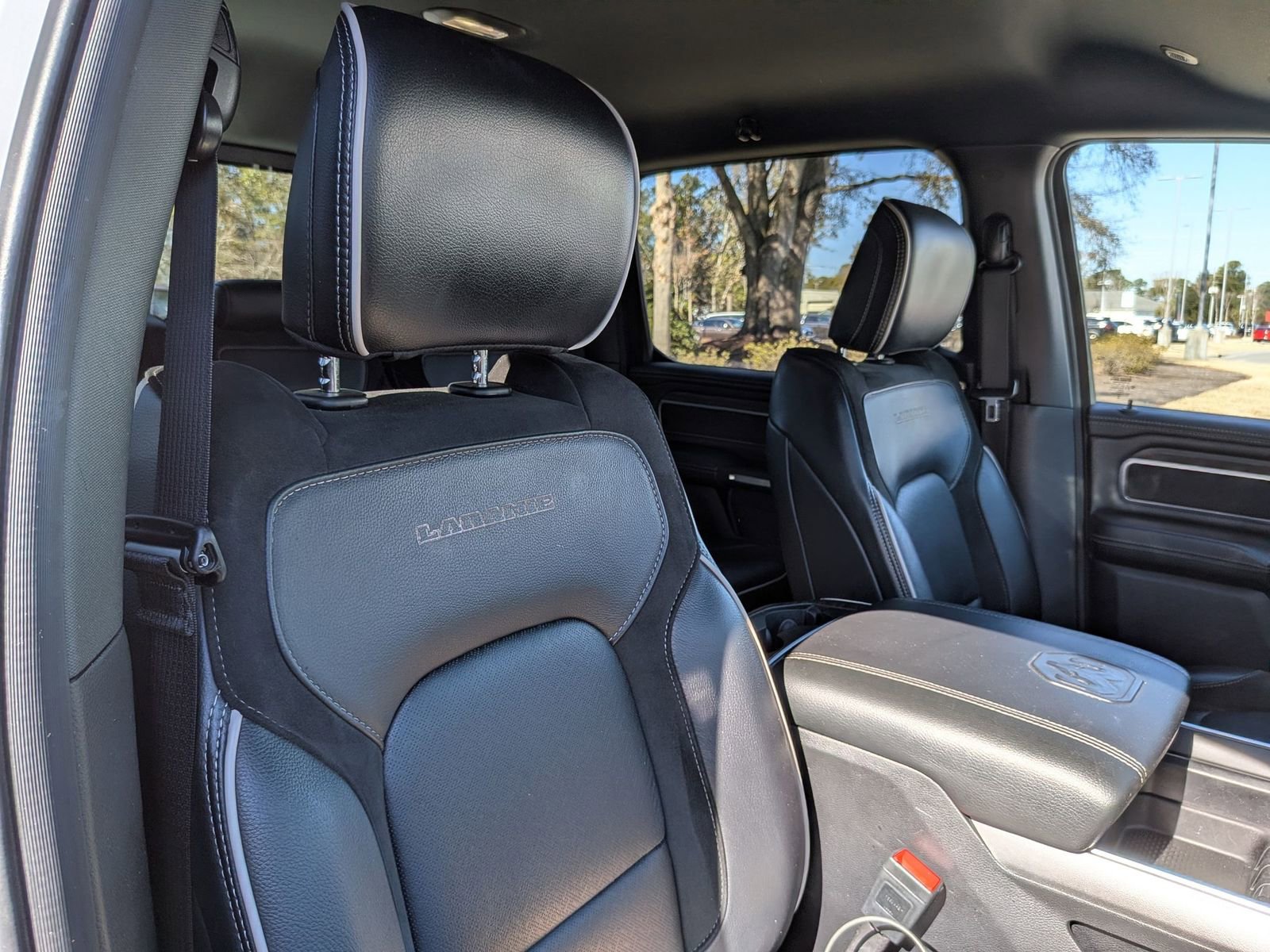 Used 2025 RAM 1500 Laramie image 37