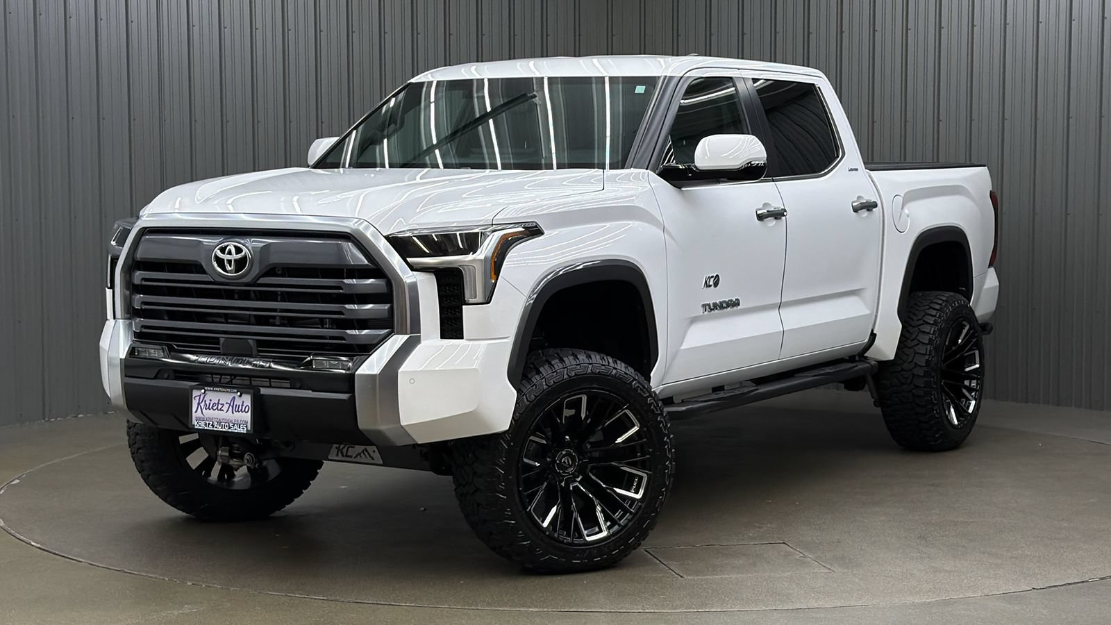 Used 2026 Toyota Tundra Limited w/ Power Package