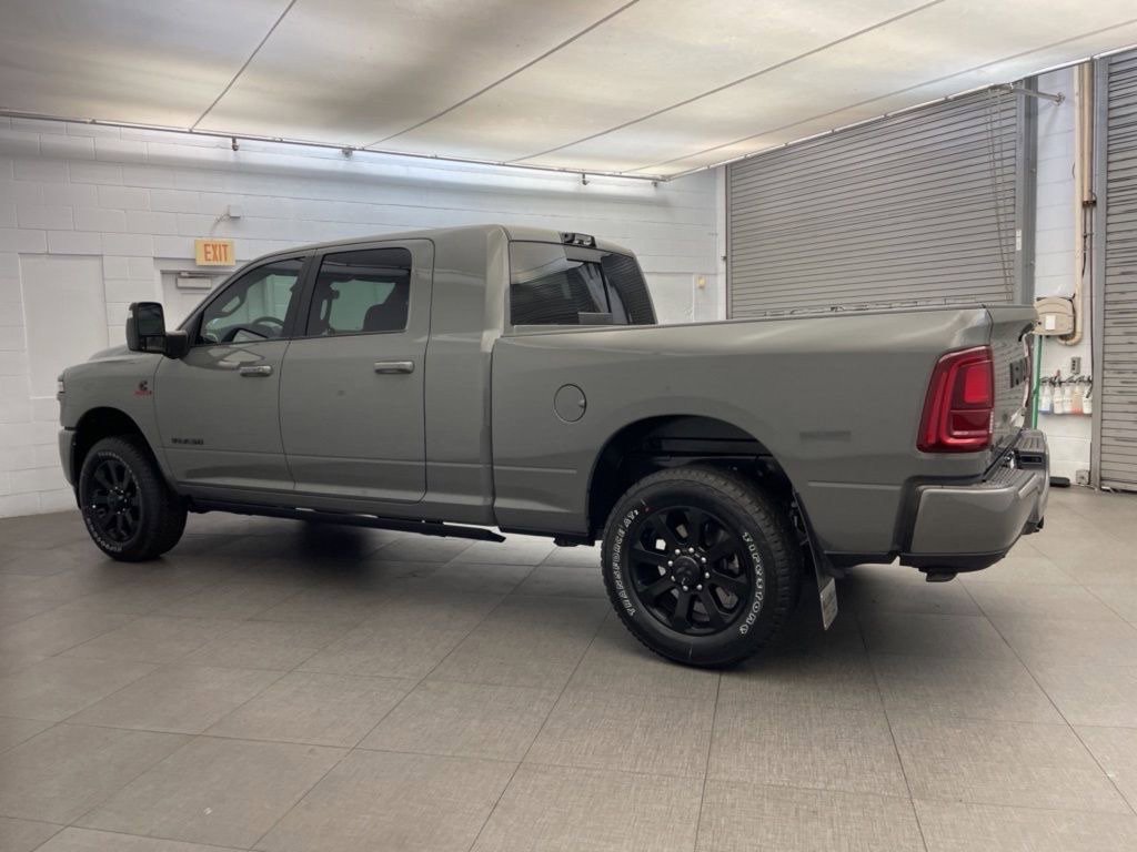 New 2026 RAM 2500 Laramie AWD/4WD image 8