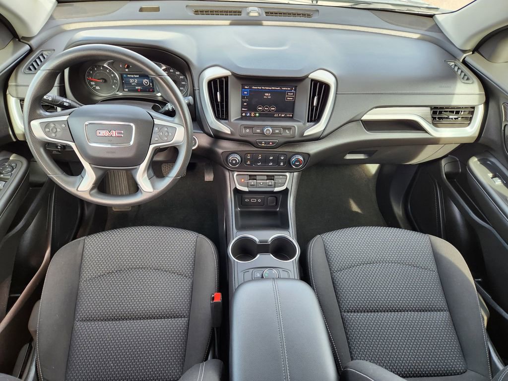 Used 2024 GMC Terrain SLE image 22