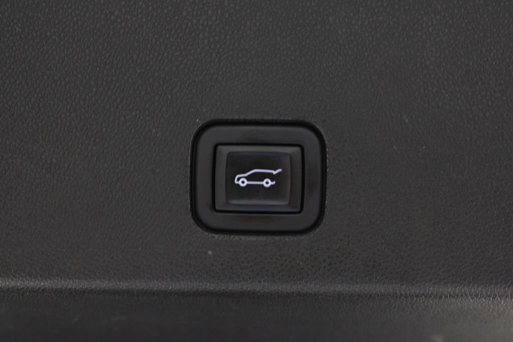 Used 2023 Cadillac XT6 Premium Luxury FWD image 18