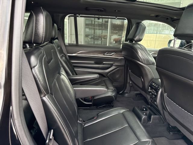 Used 2024 Jeep Grand Cherokee L Limited w/ Luxury Tech Group II image 35