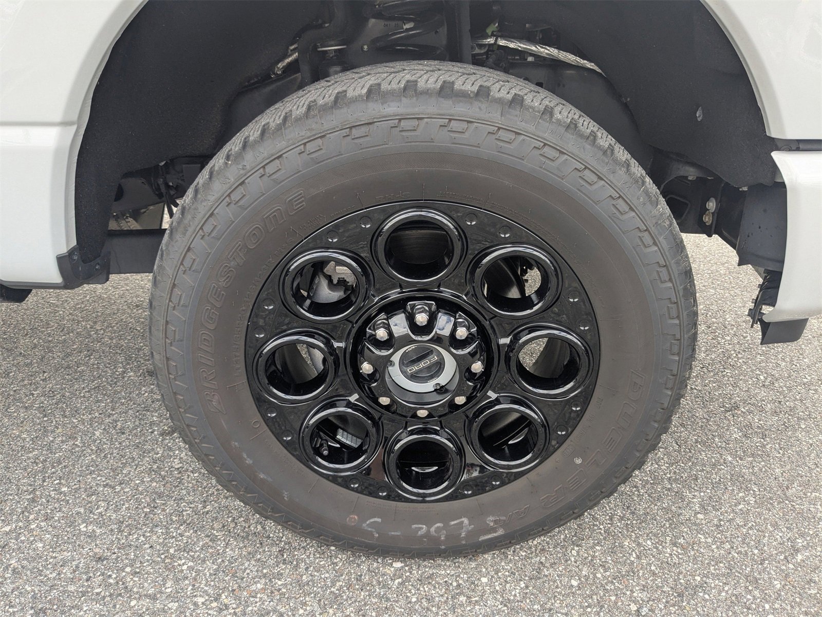 Used 2025 Ford F250 Platinum w/ FX4 Off-Road Package image 11