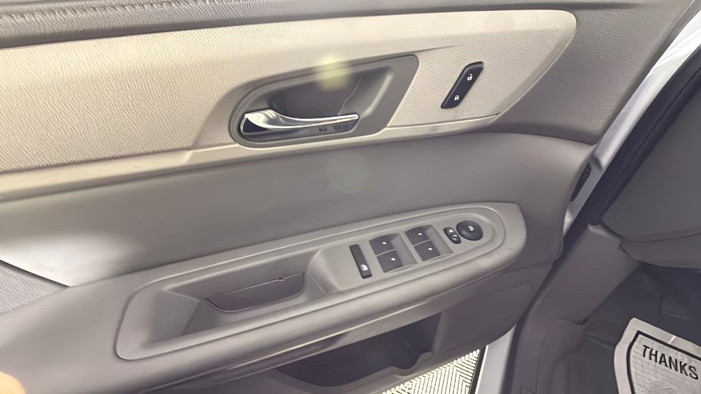 Used 2016 Chevrolet Traverse LT image 23