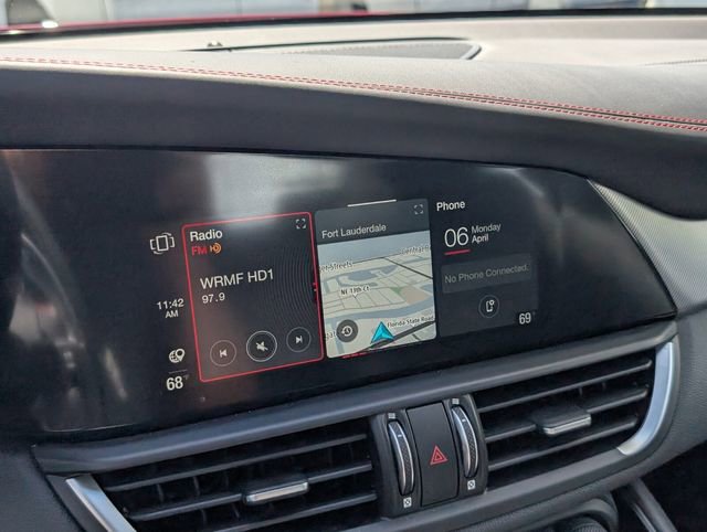 Used 2024 Alfa Romeo Giulia Ti image 22