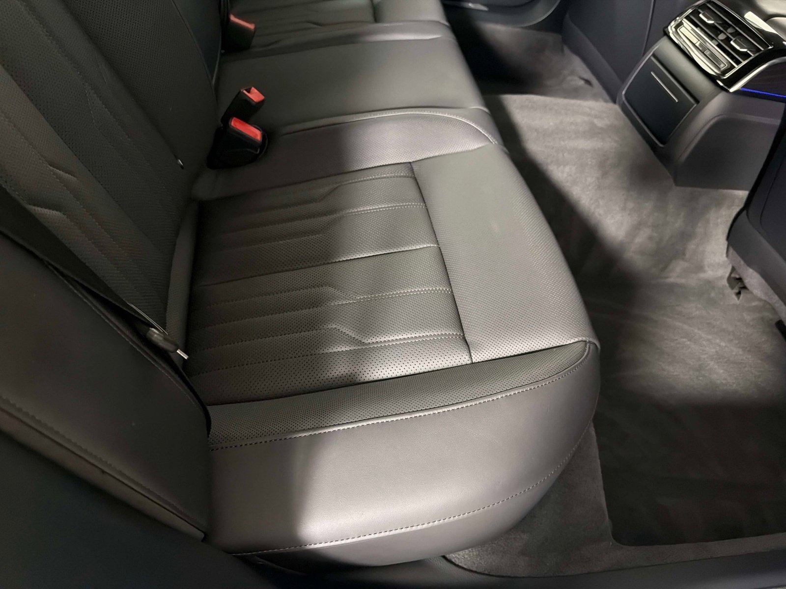 Used 2023 Audi A8 L 3.0T w/ Comfort Plus Package AWD/4WD image 27