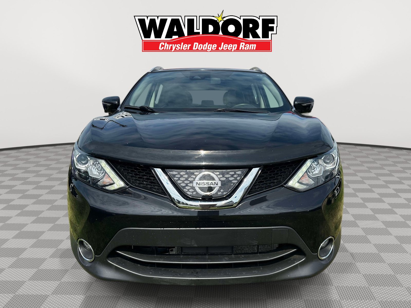 Used 2018 Nissan Rogue Sport SL w/ SL Premium Package AWD/4WD image 2