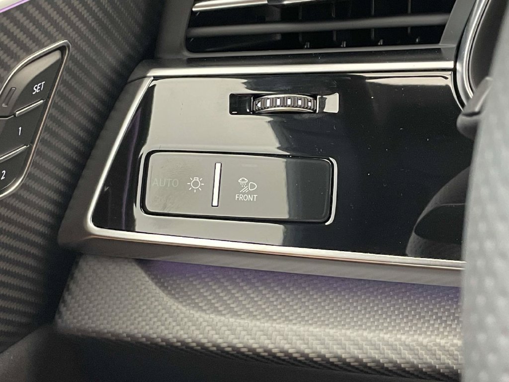 New 2027 Audi RS Q8 performance AWD/4WD image 37