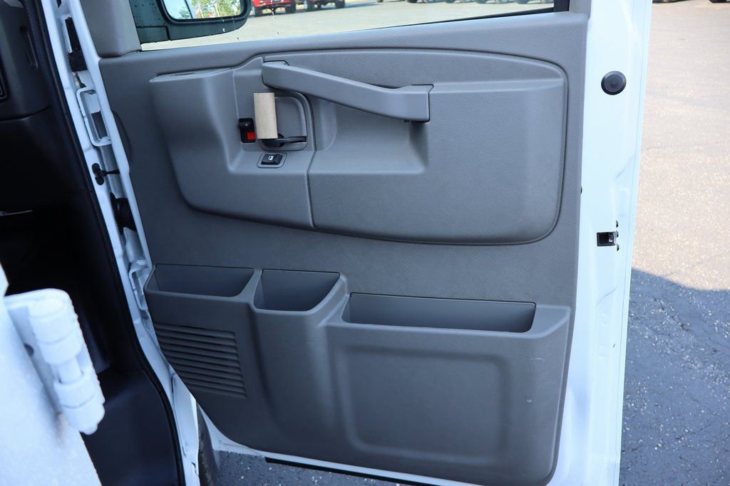 New 2025 Chevrolet Express 2500 w/ Driver Convenience Package image 24