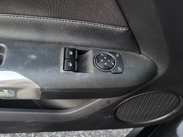 Used 2019 Ford Mustang Coupe RWD image 16