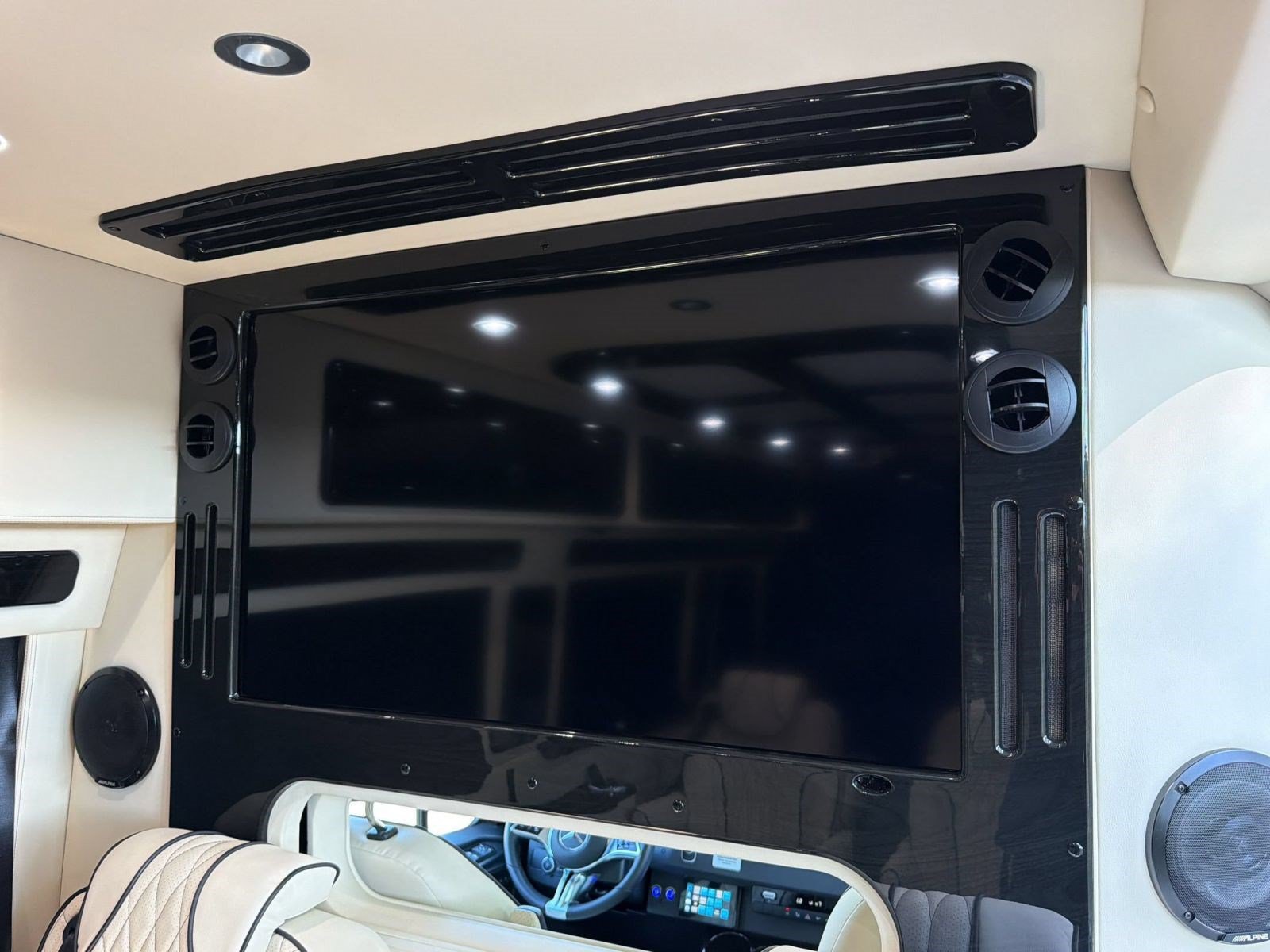 Used 2026 Mercedes-Benz Sprinter 3500 image 25