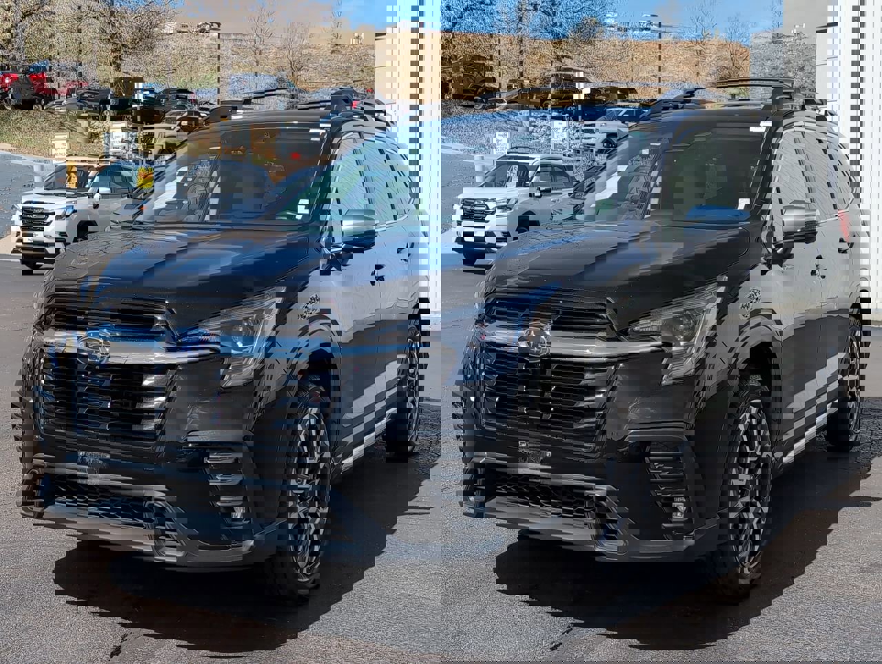 Used 2023 Subaru Ascent Limited w/ Technology Package image 3