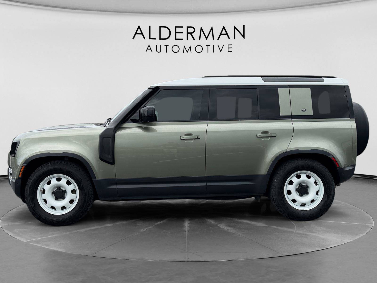 Used 2021 Land Rover Defender 110 S image 2