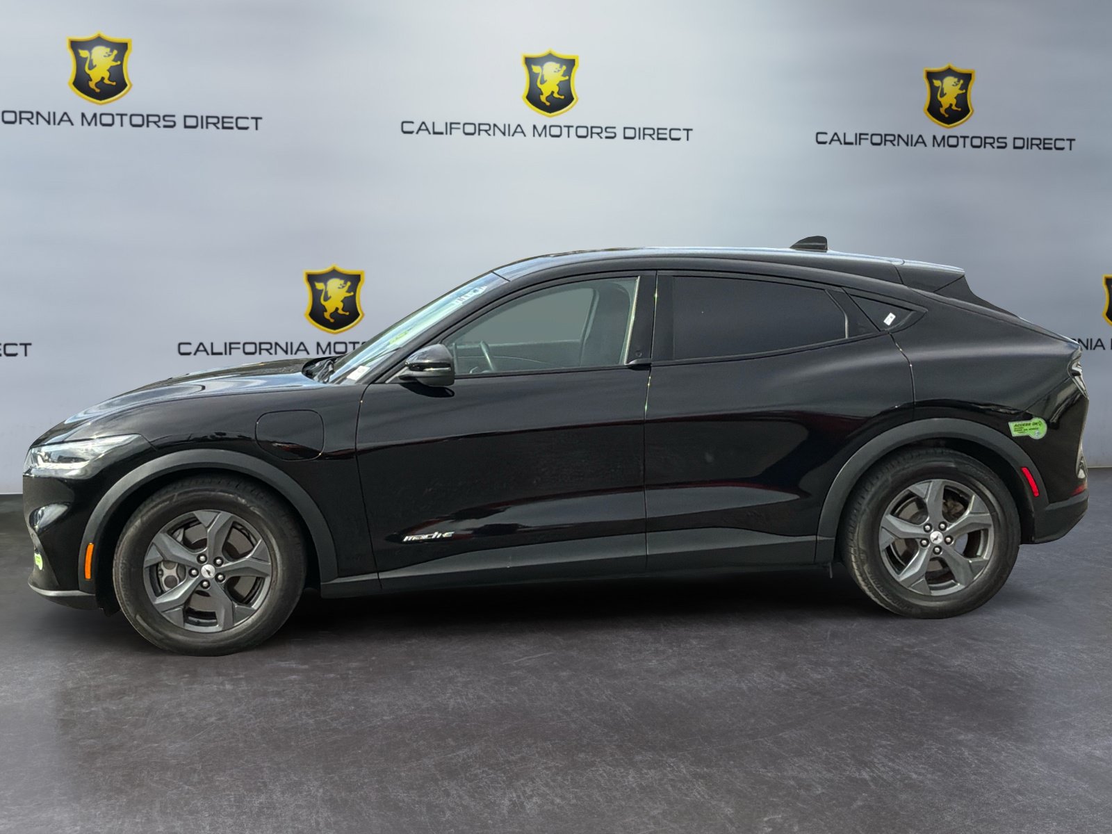 Used 2021 Ford Mustang Mach-E Select RWD image 2
