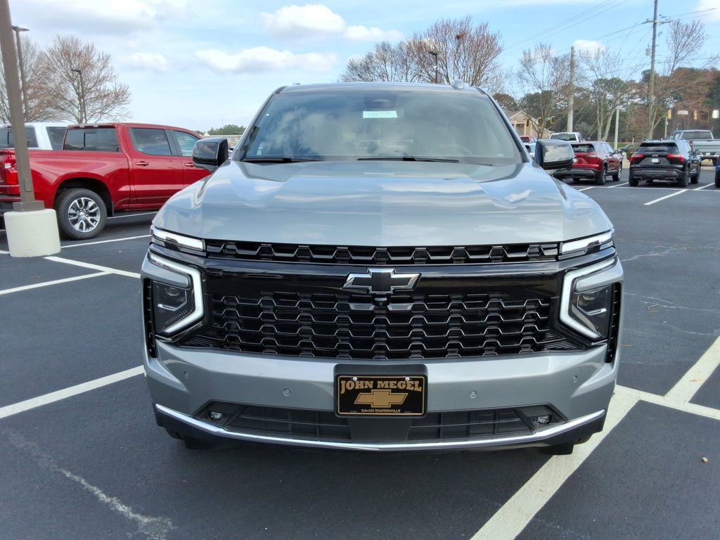 New 2026 Chevrolet Suburban Premier video 2