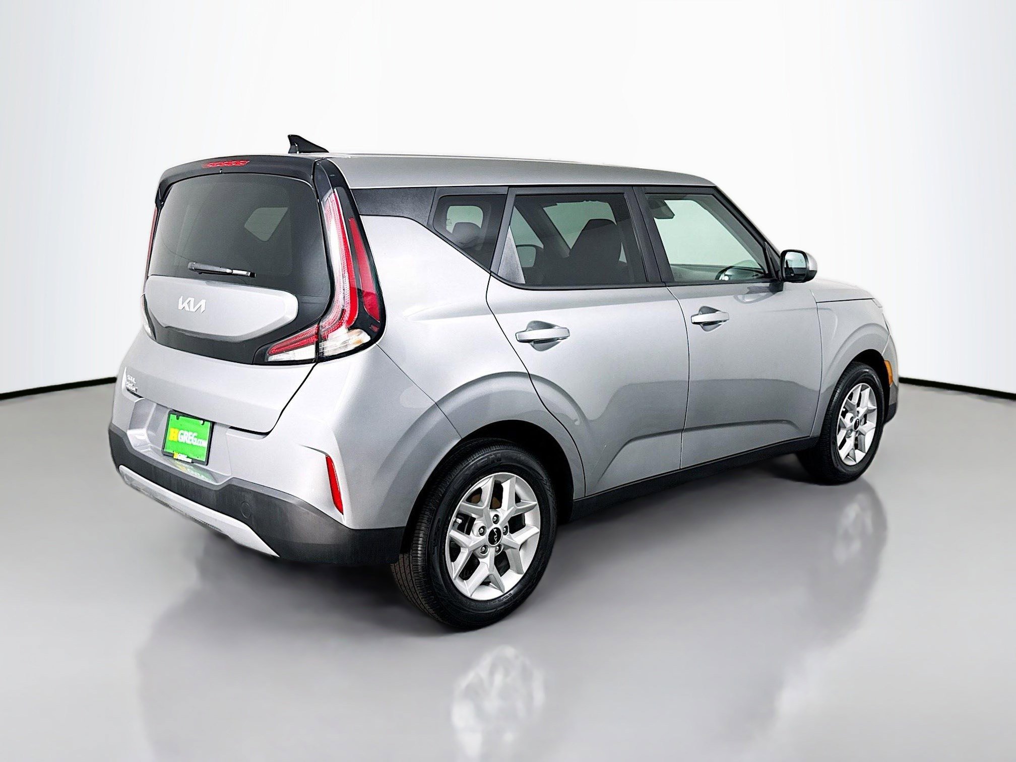 Used 2025 Kia Soul LX w/ LX Technology Package FWD image 10