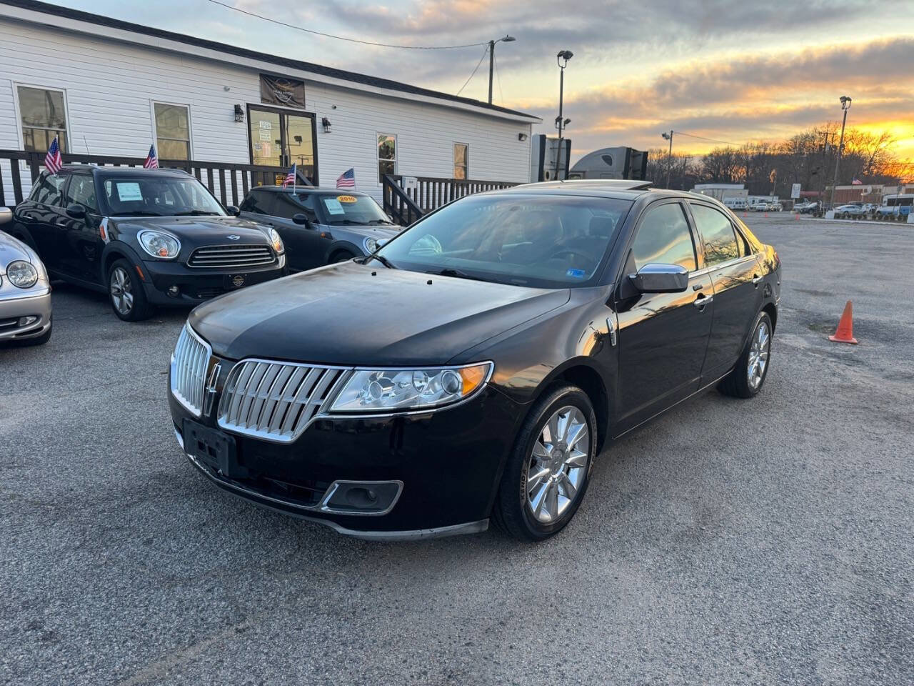 Used 2012 Lincoln MKZ Base AWD 4dr Sedan image 1