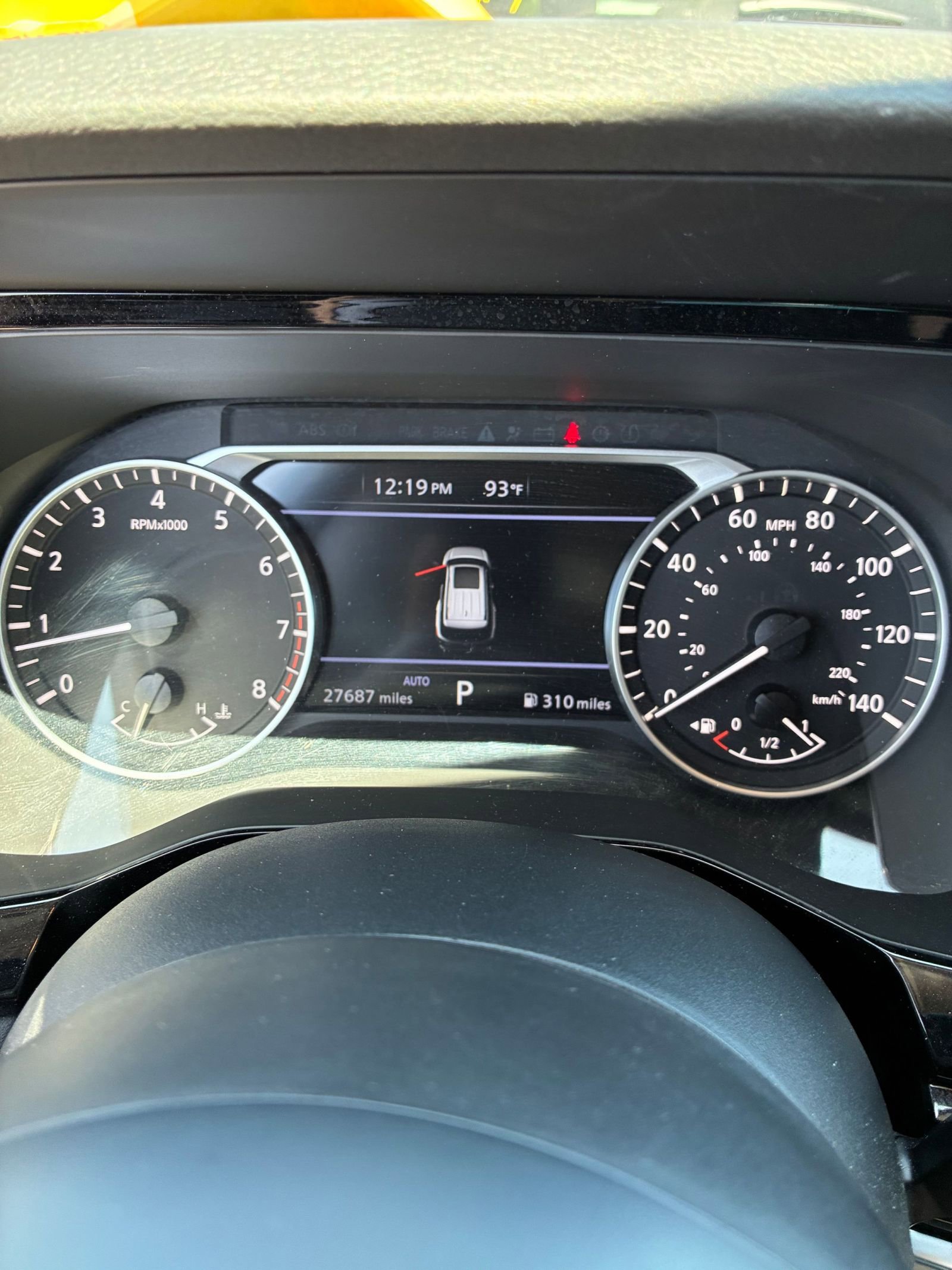 Used 2025 Nissan Pathfinder SV image 8