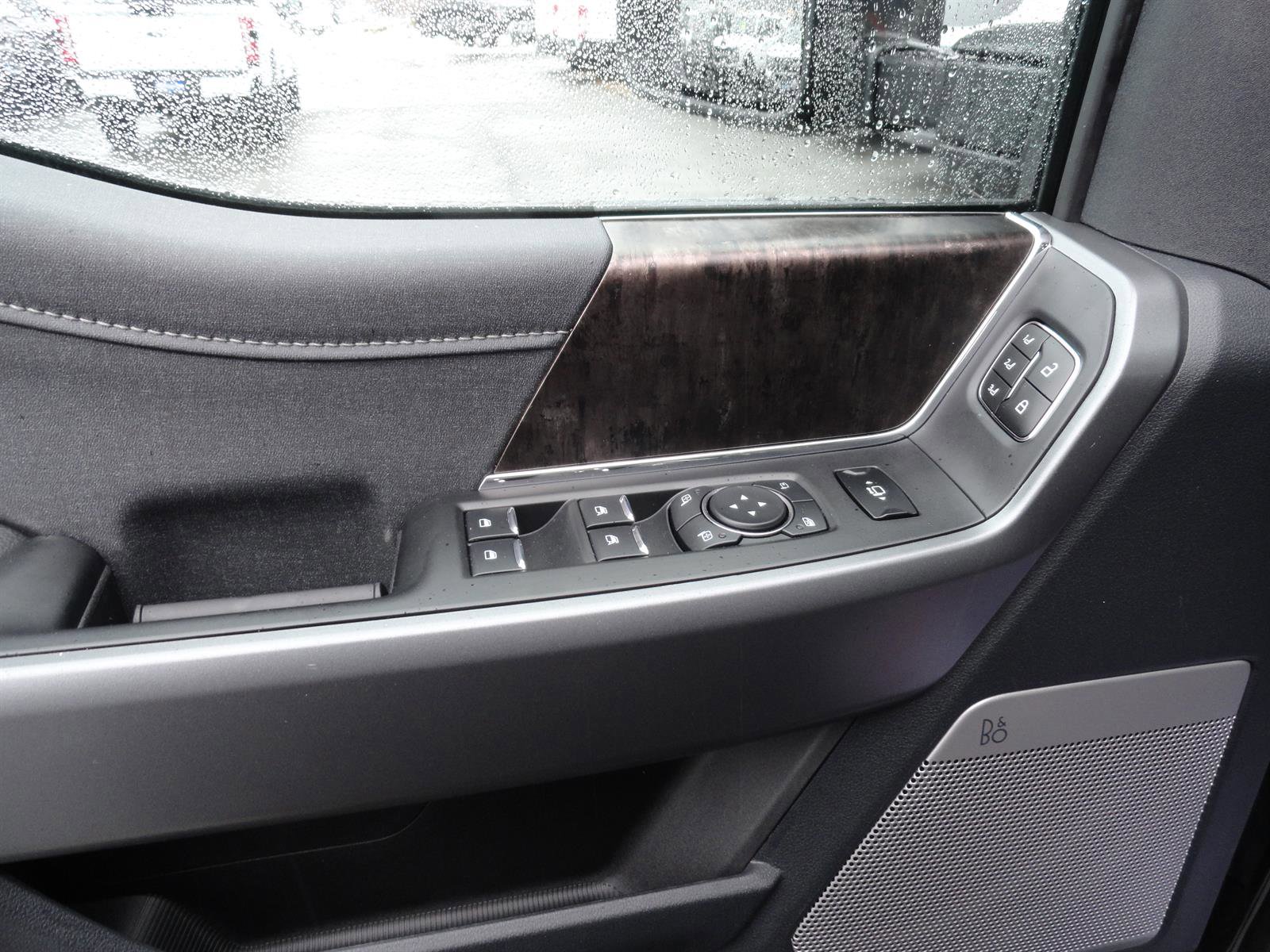 New 2026 Ford F250 Lariat w/ Black Appearance Package image 11