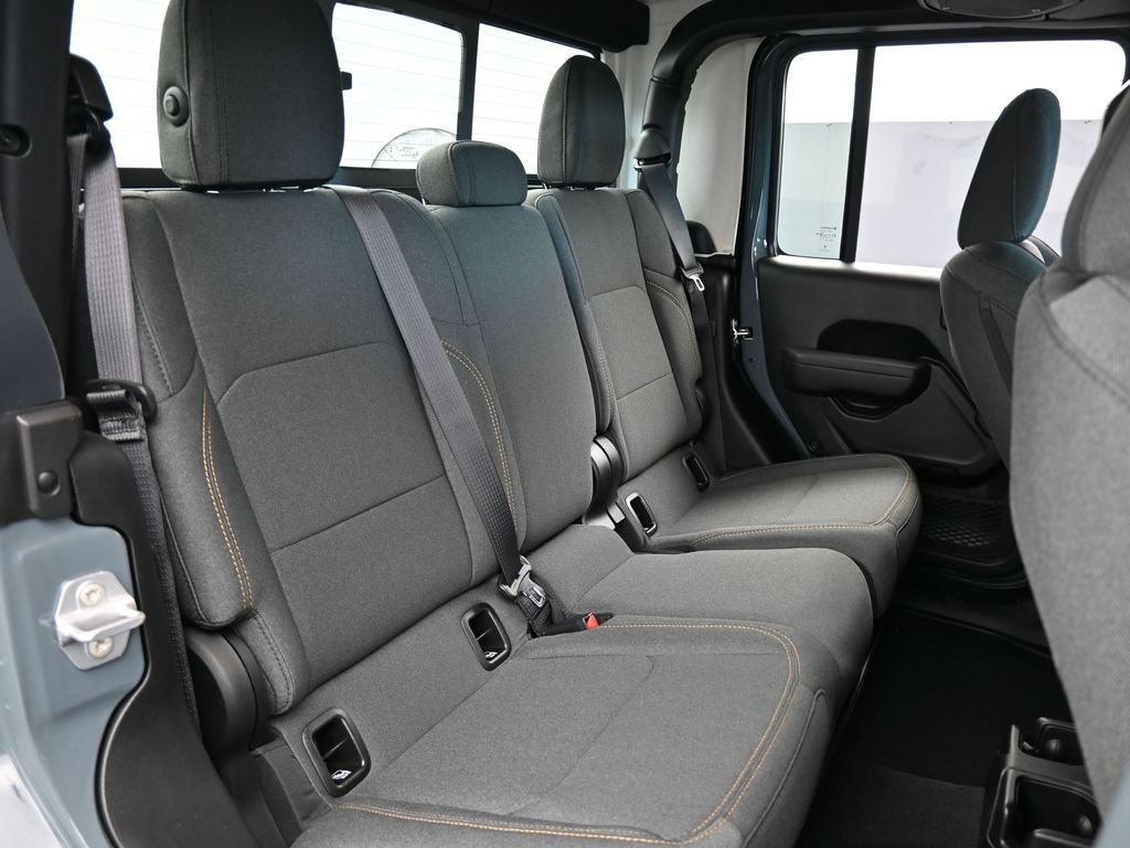 New 2026 Jeep Gladiator Sport AWD/4WD image 38