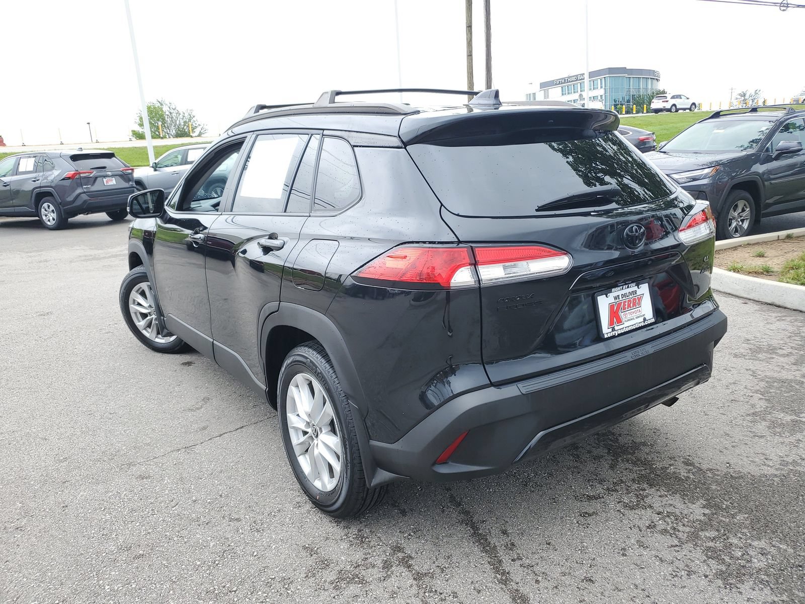 Certified 2022 Toyota Corolla Cross LE w/ Black Badges Package (TMS) AWD/4WD image 3
