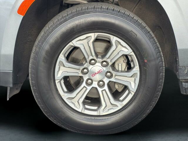 Used 2022 GMC Yukon XL SLE image 34