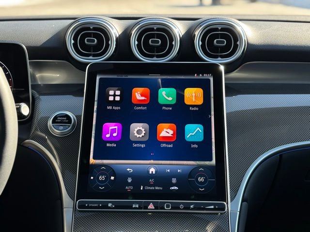 Used 2025 Mercedes-Benz GLC 300 4MATIC image 33