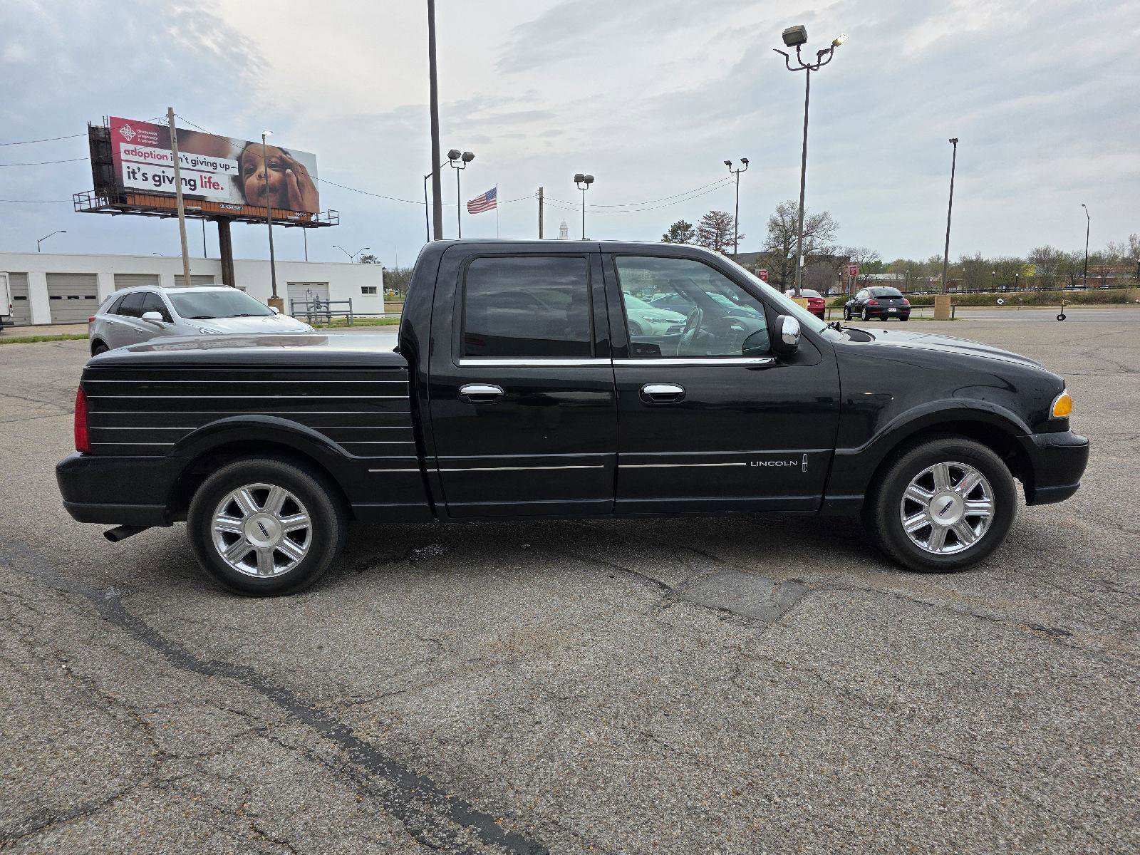 Used 2002 Lincoln Blackwood image 13