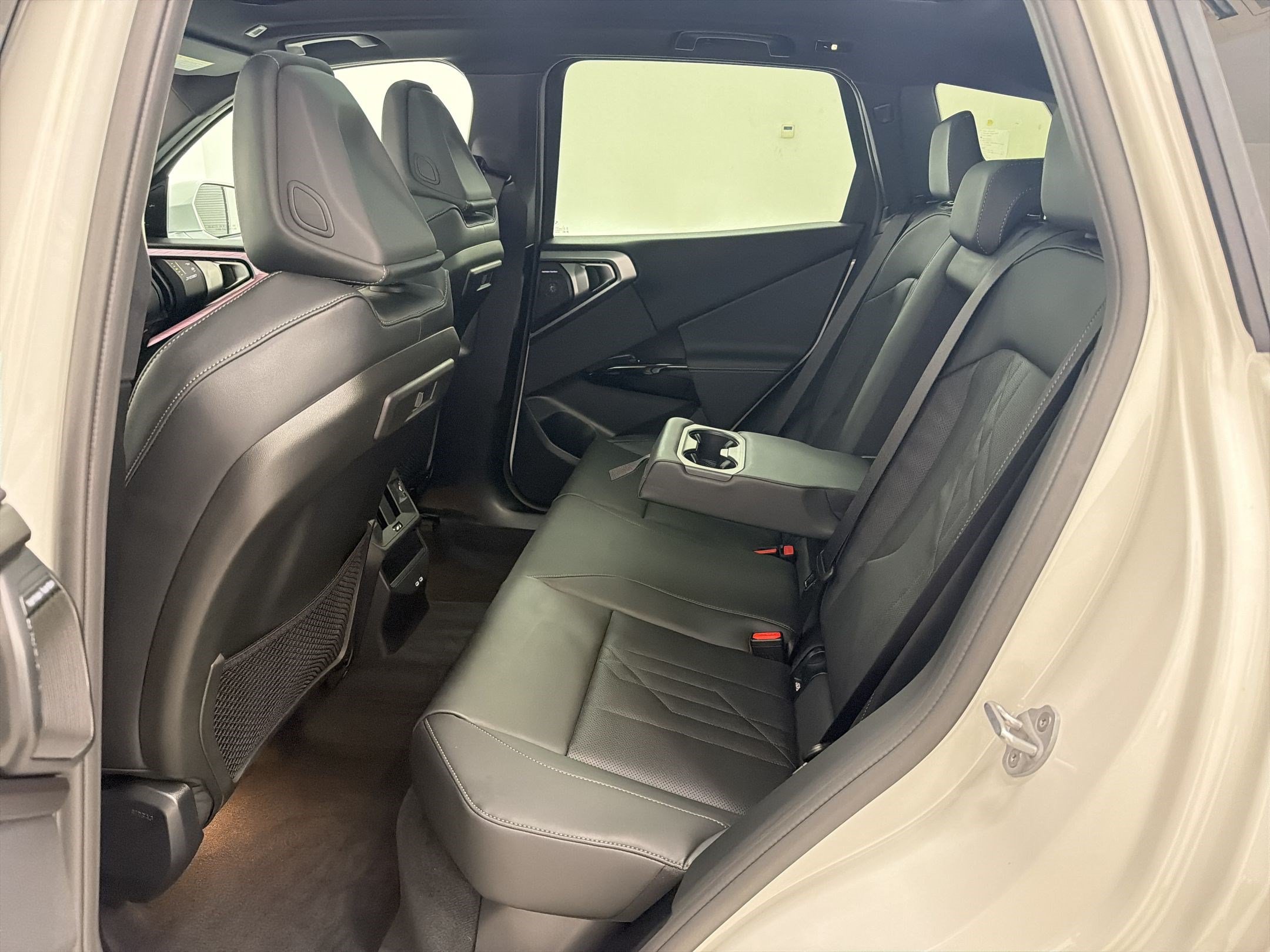 New 2026 BMW X3 xDrive30i w/ Premium Package AWD/4WD image 18