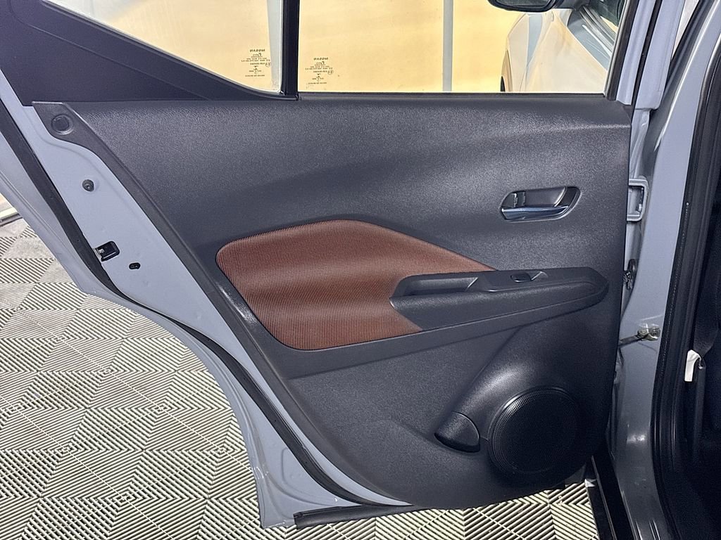 Used 2021 Nissan Kicks SR image 18
