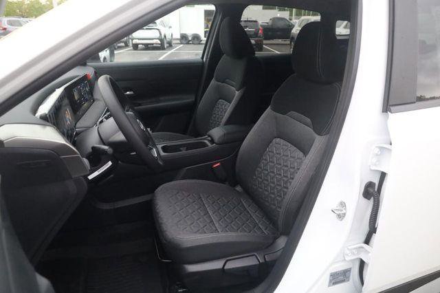 New 2026 Nissan Kicks SV AWD/4WD image 19