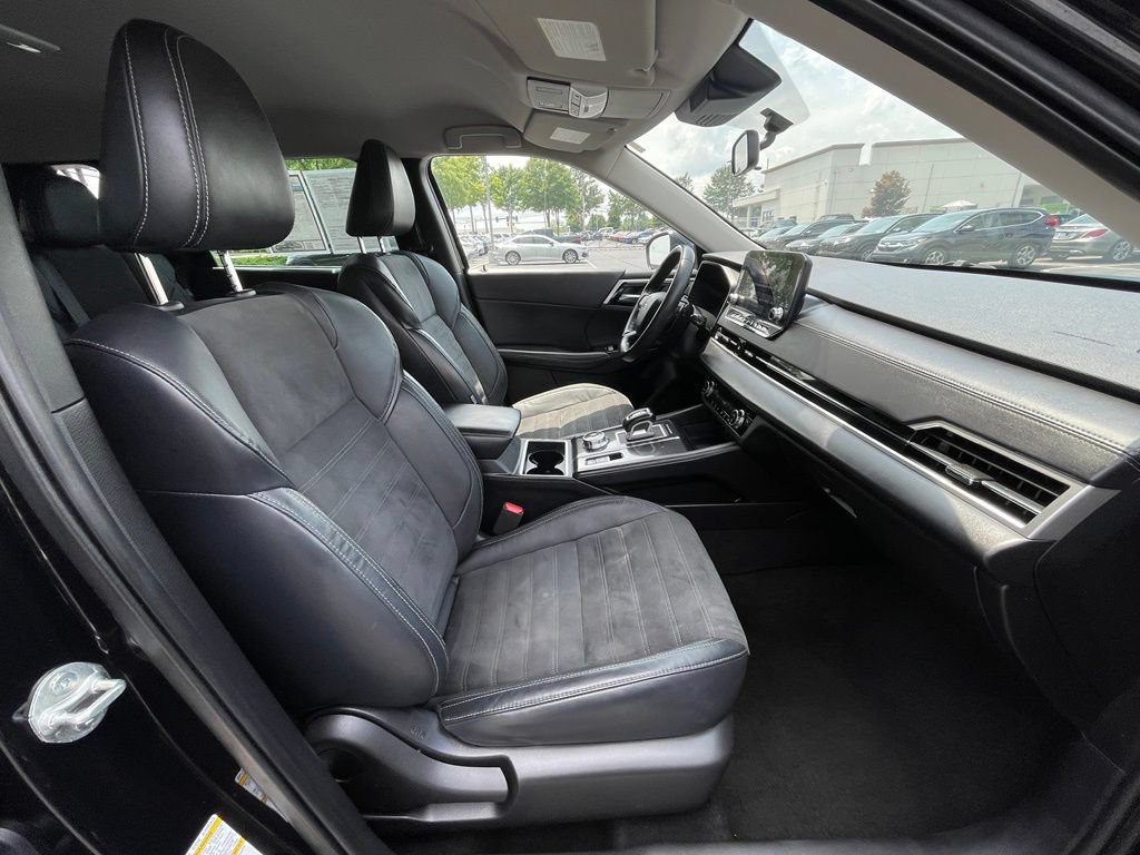 Used 2023 Mitsubishi Outlander SE FWD image 31